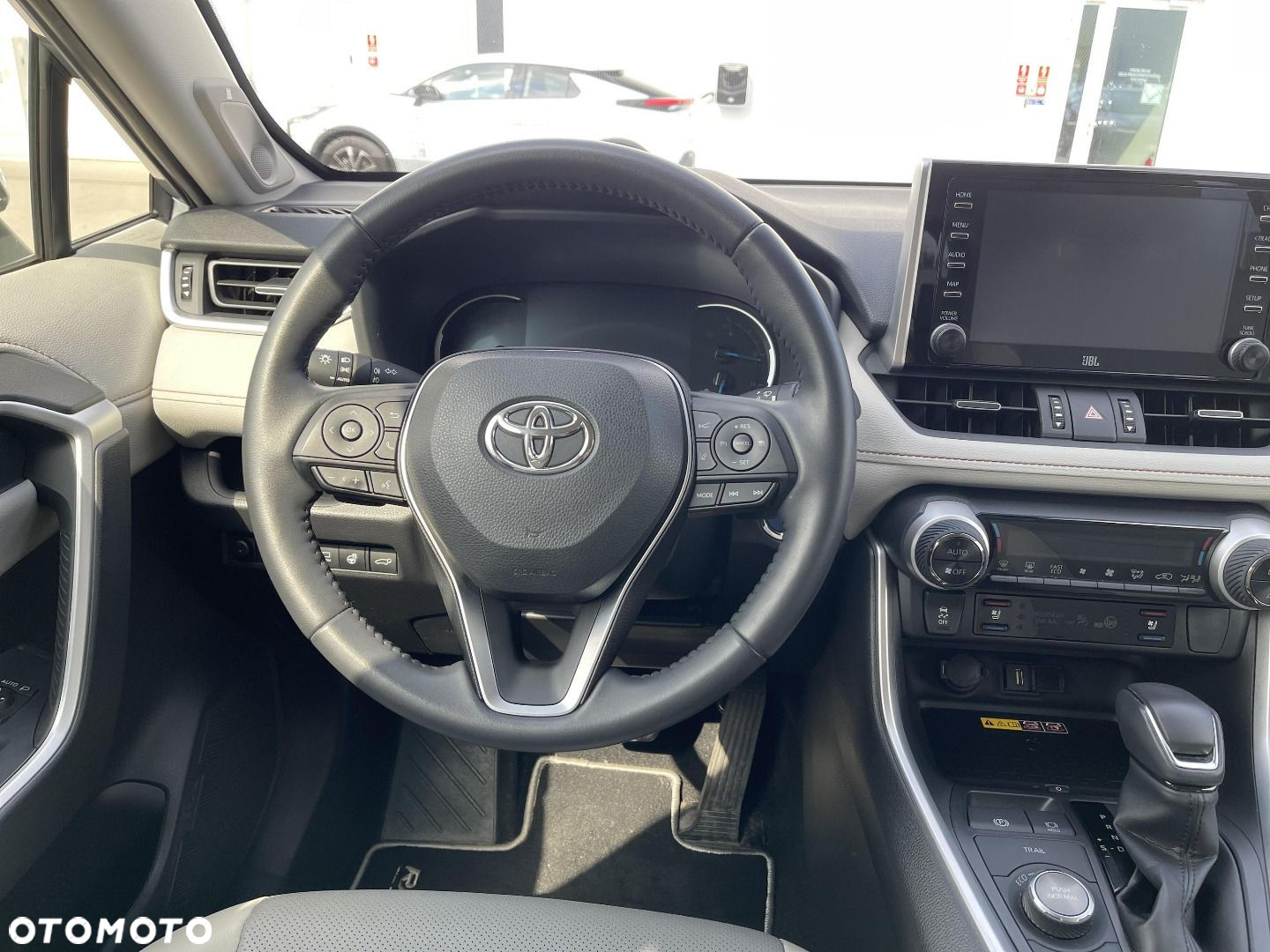 Toyota RAV4 - 11