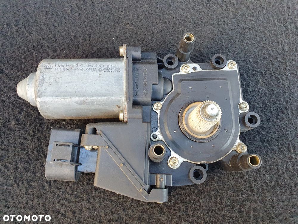 AUDI A4 B5 SILNICZEK PODNOSZENIA SZYBY PRAWY PRZÓD 8D0959802D 113846-113 BROSE POSIADAM 3SZT - 5