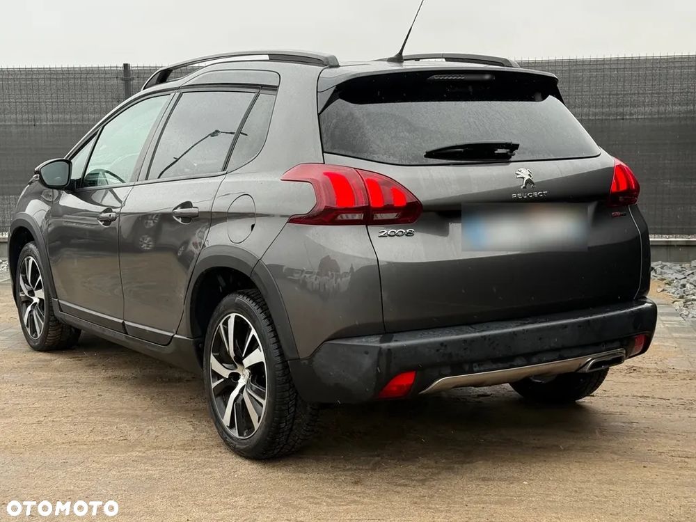 Peugeot 2008 PureTech 130 EAT8 GT - 5