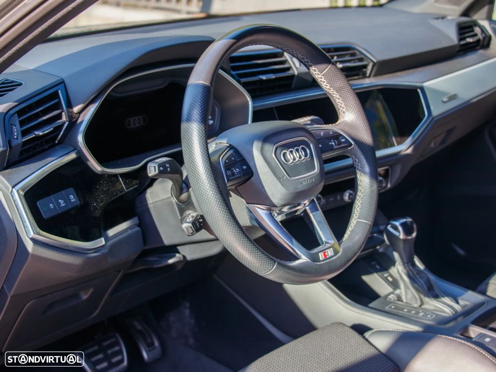 Audi Q3 45 TFSIe S tronic S line - 12