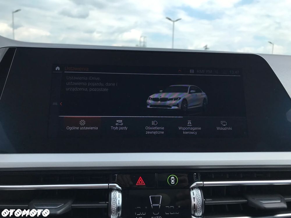 BMW Seria 3 320i xDrive Sport Line sport - 28