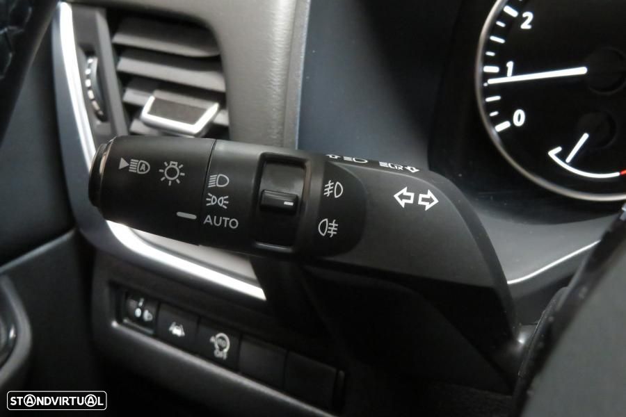 Nissan Qashqai 1.3 DIG-T Premiere Edition - 19