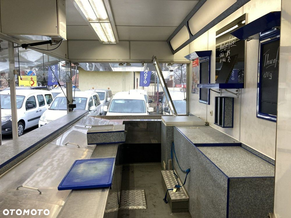 Mercedes-Benz Sprinter - 4