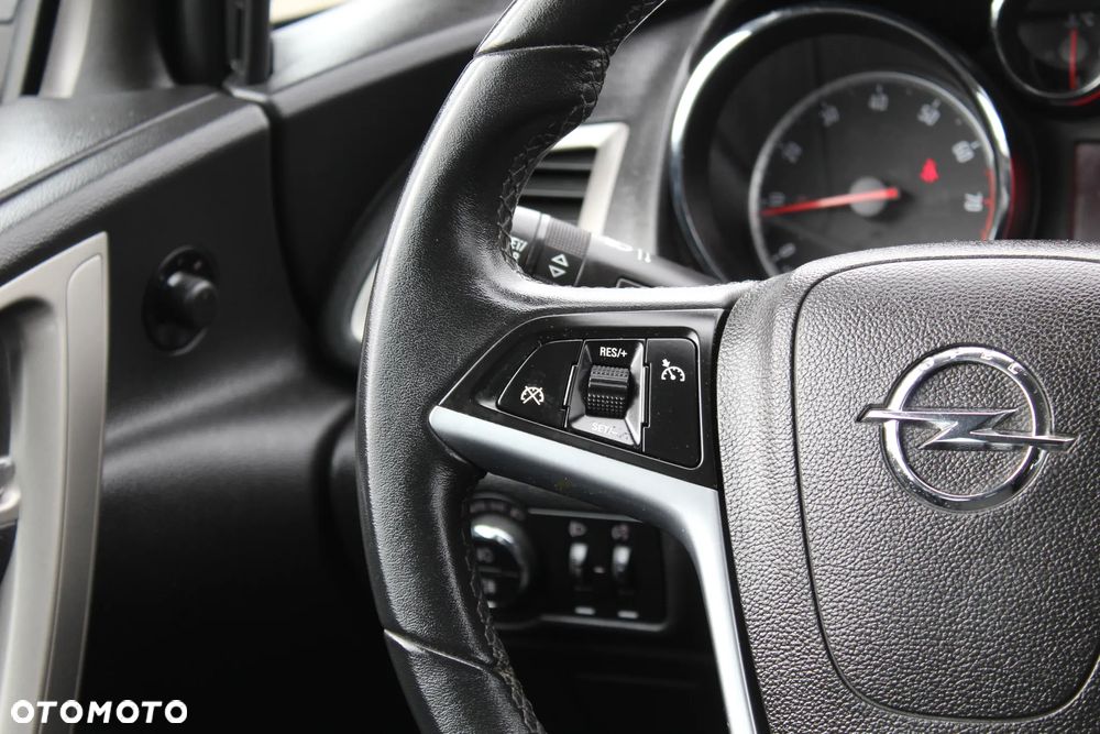 Opel Astra 1.6 Design Edition - 20