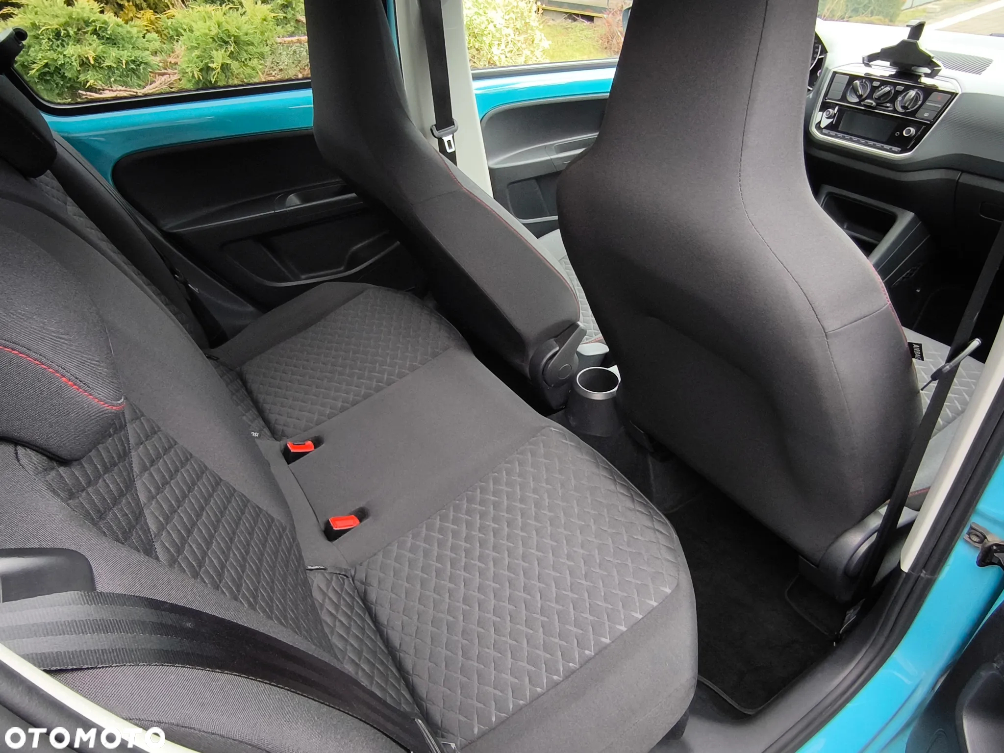 Volkswagen up! - 32