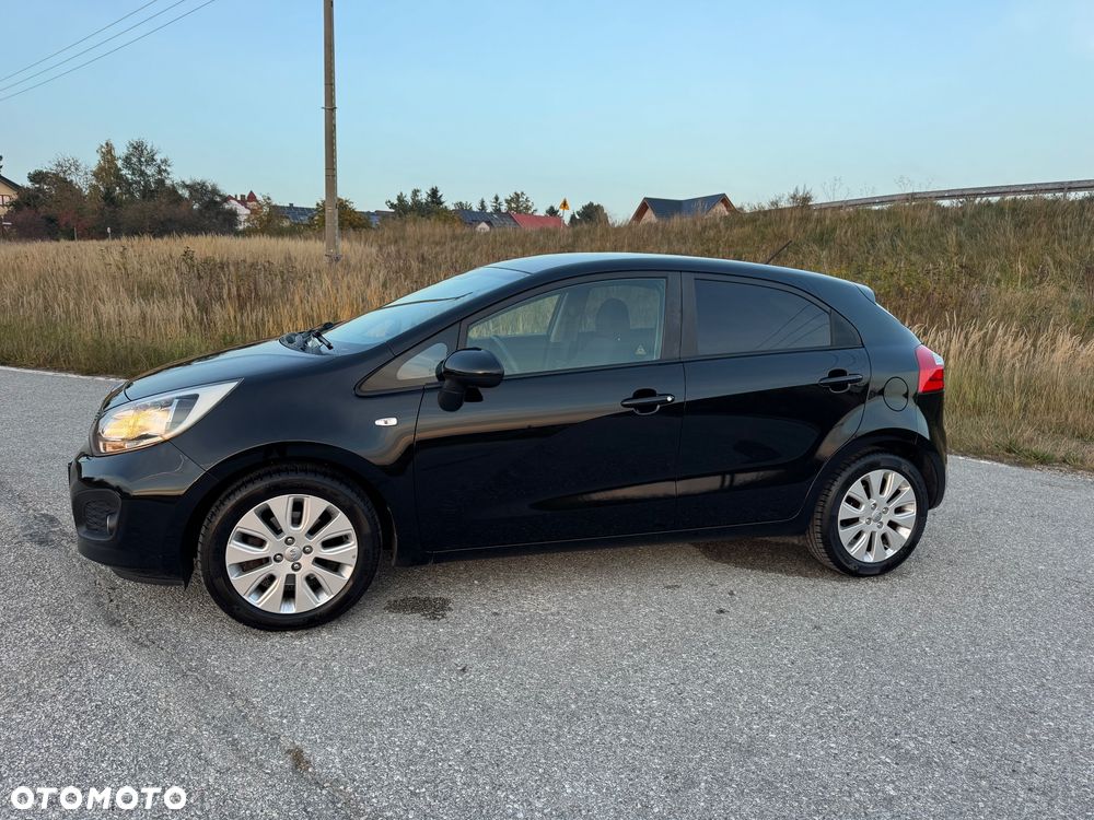 Kia Rio 1.4 Dream Team Edition - 18