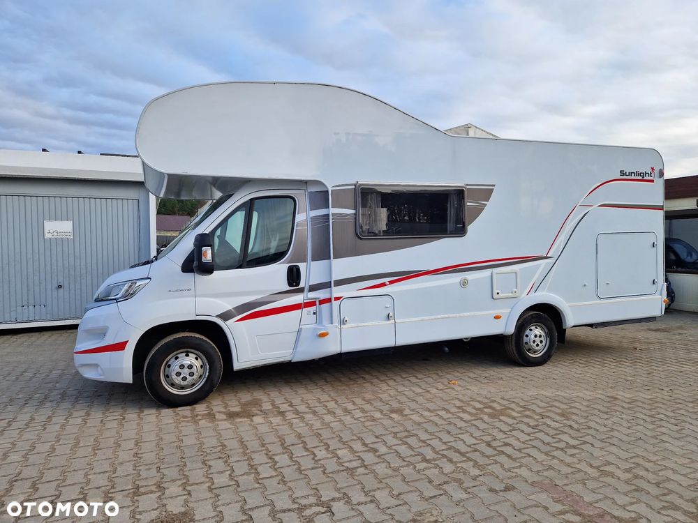 Sunlight A70 Kamper 6 Osób Alkowa Fiat 2.3 JTD Capron A62 Carado A464 - 8