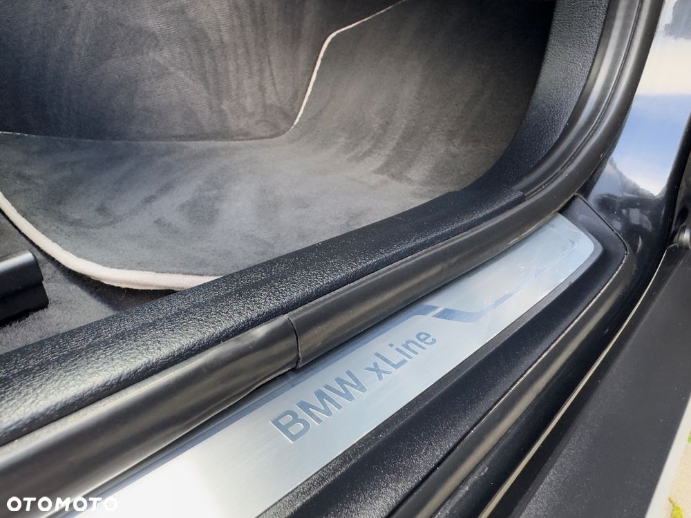 BMW X1 sDrive18d xLine - 19