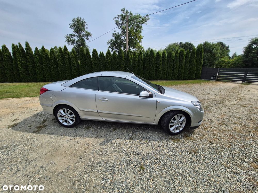 Opel Astra Twin Top 2.0 Turbo Cosmo - 13