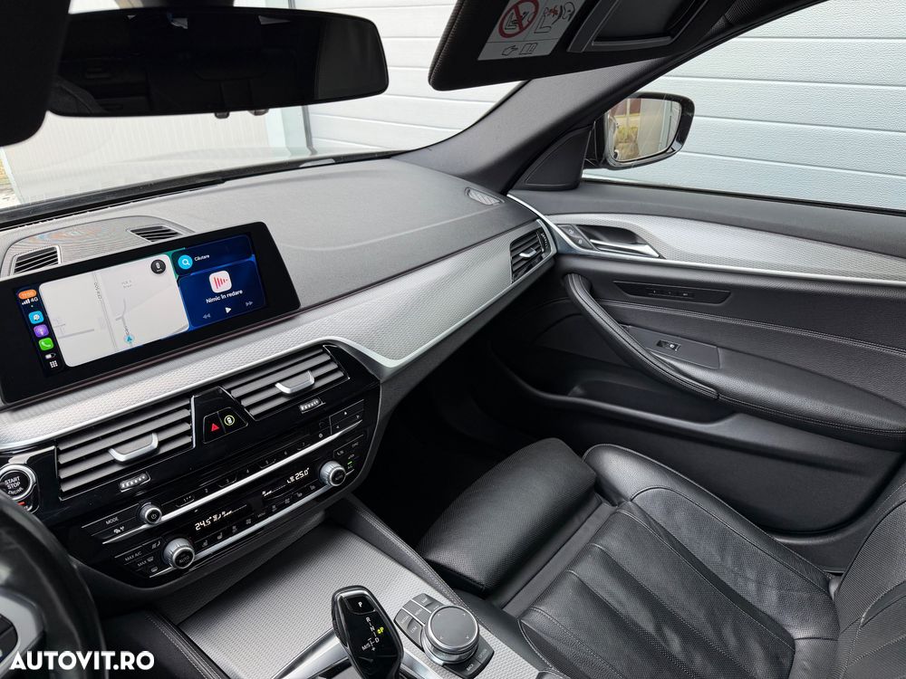 BMW Seria 5 520d Aut. - 29