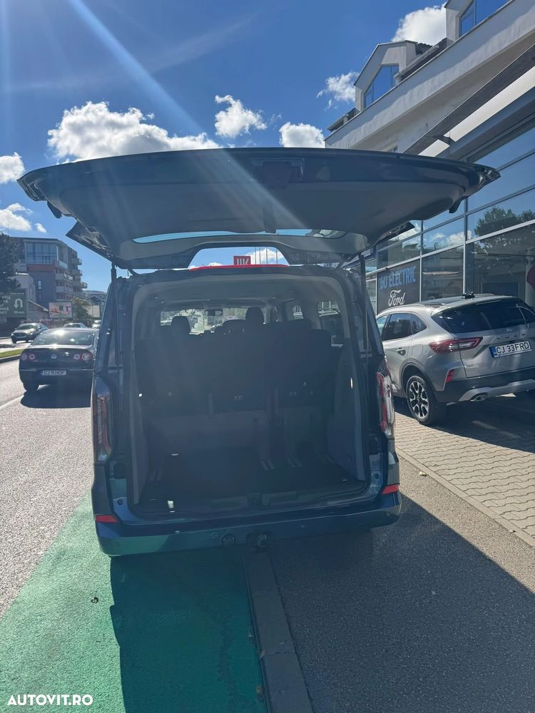 Ford Tourneo Custom - 14