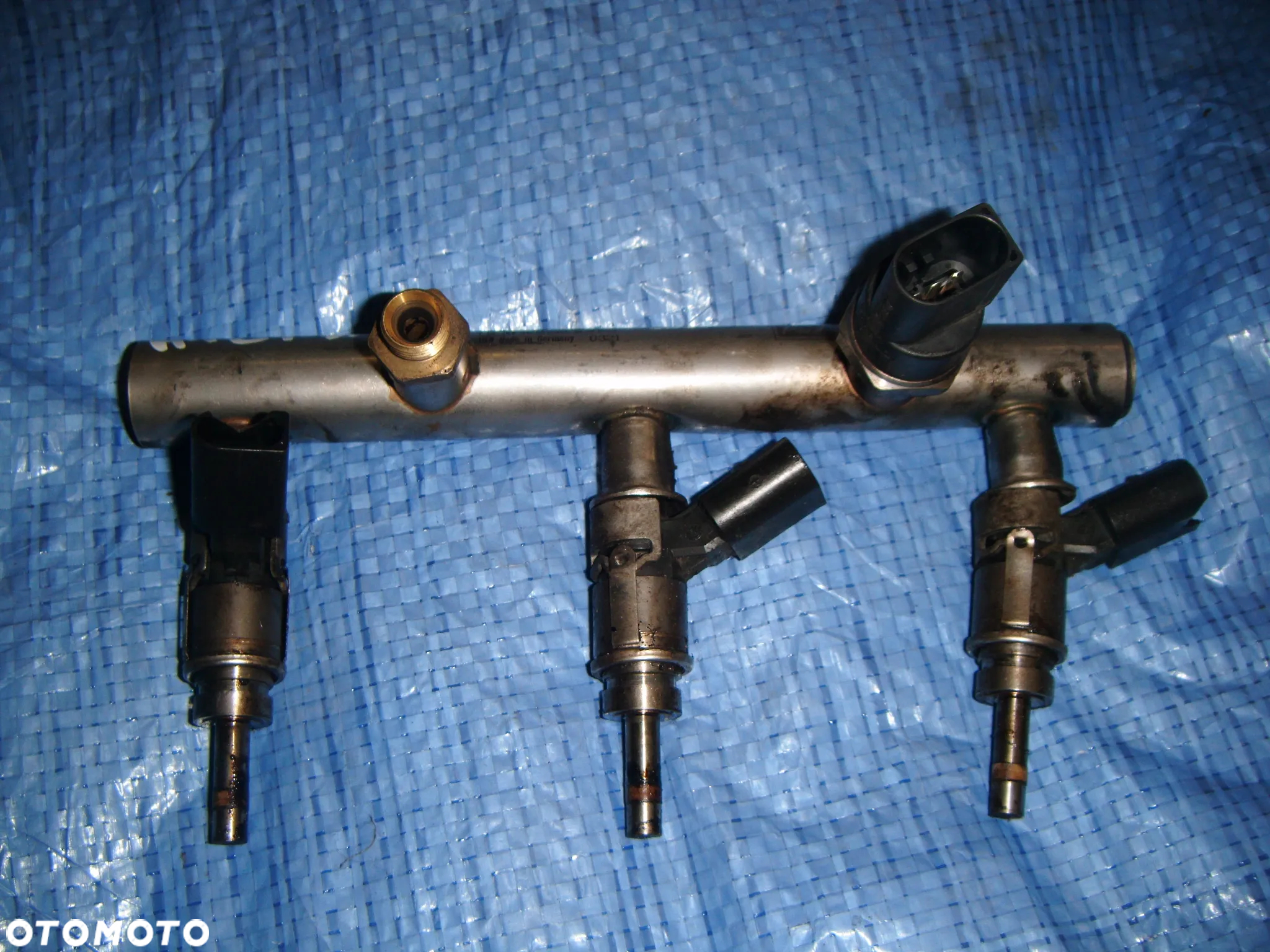 audi a4 b7 3.2 v6 listwa wtryskowa kompletna 06e130090c 06e130089b - 4