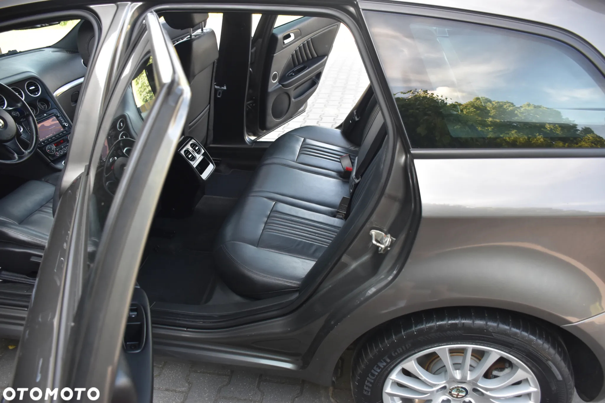 Alfa Romeo 159 2.0JTDM Sport - 15