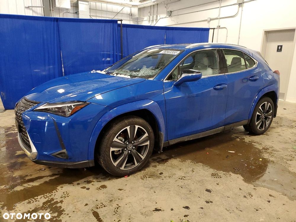 Lexus UX - 1