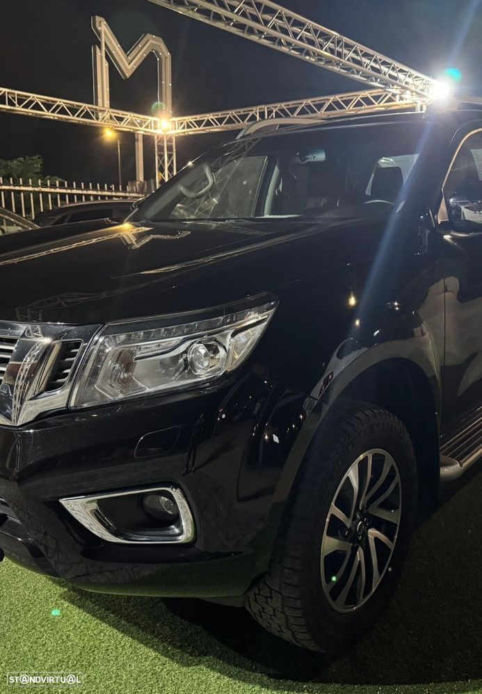 Nissan Navara 2.3 dCi CD 4WD Tekna - 1