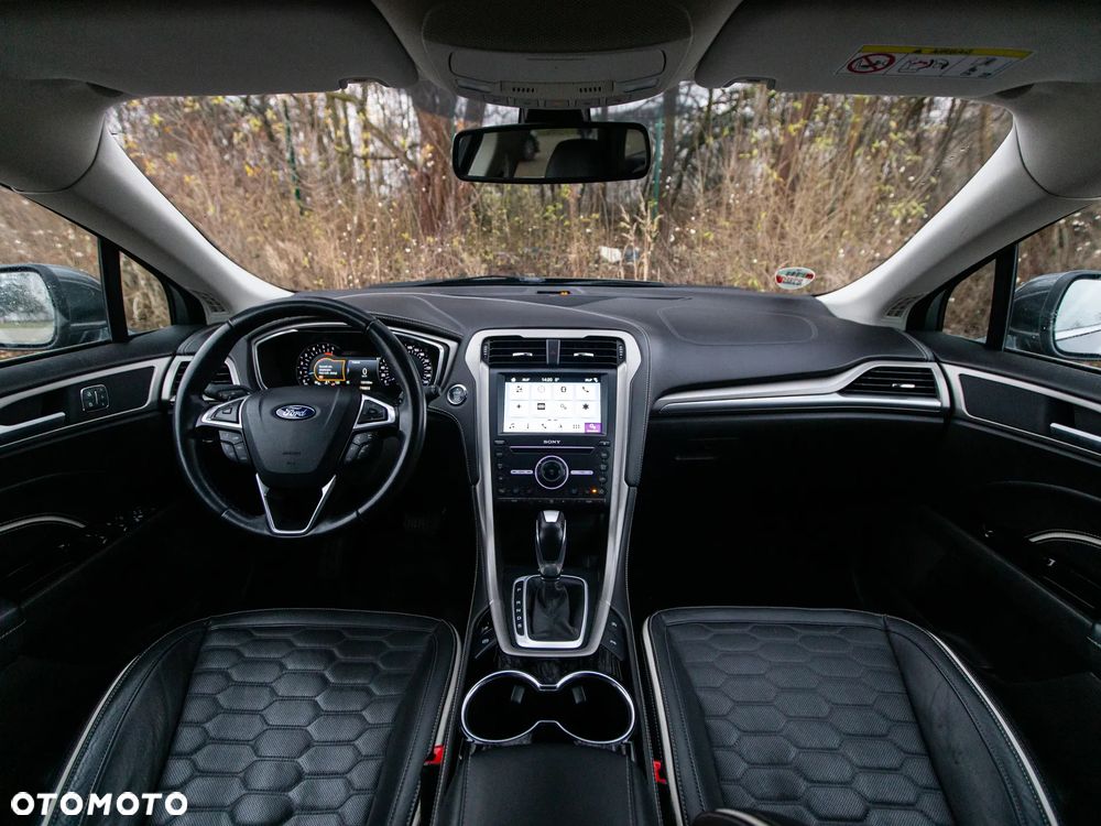 Ford Mondeo 2.0 TDCi Start-Stopp PowerShift-Aut Vignale - 22