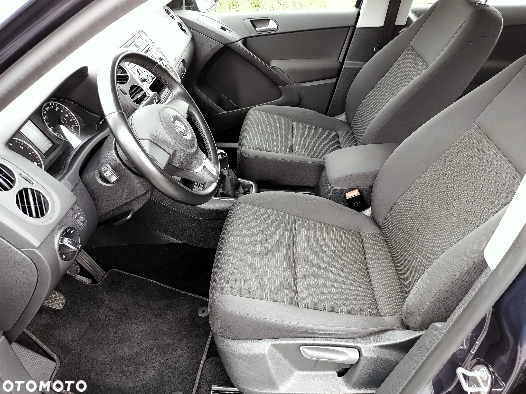 Volkswagen Tiguan 1.4 TSI BlueMotion Technology Trend & Fun - 13