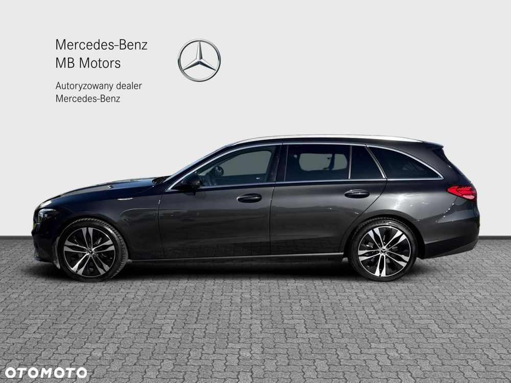 Mercedes-Benz C-Class 2025 photo 2