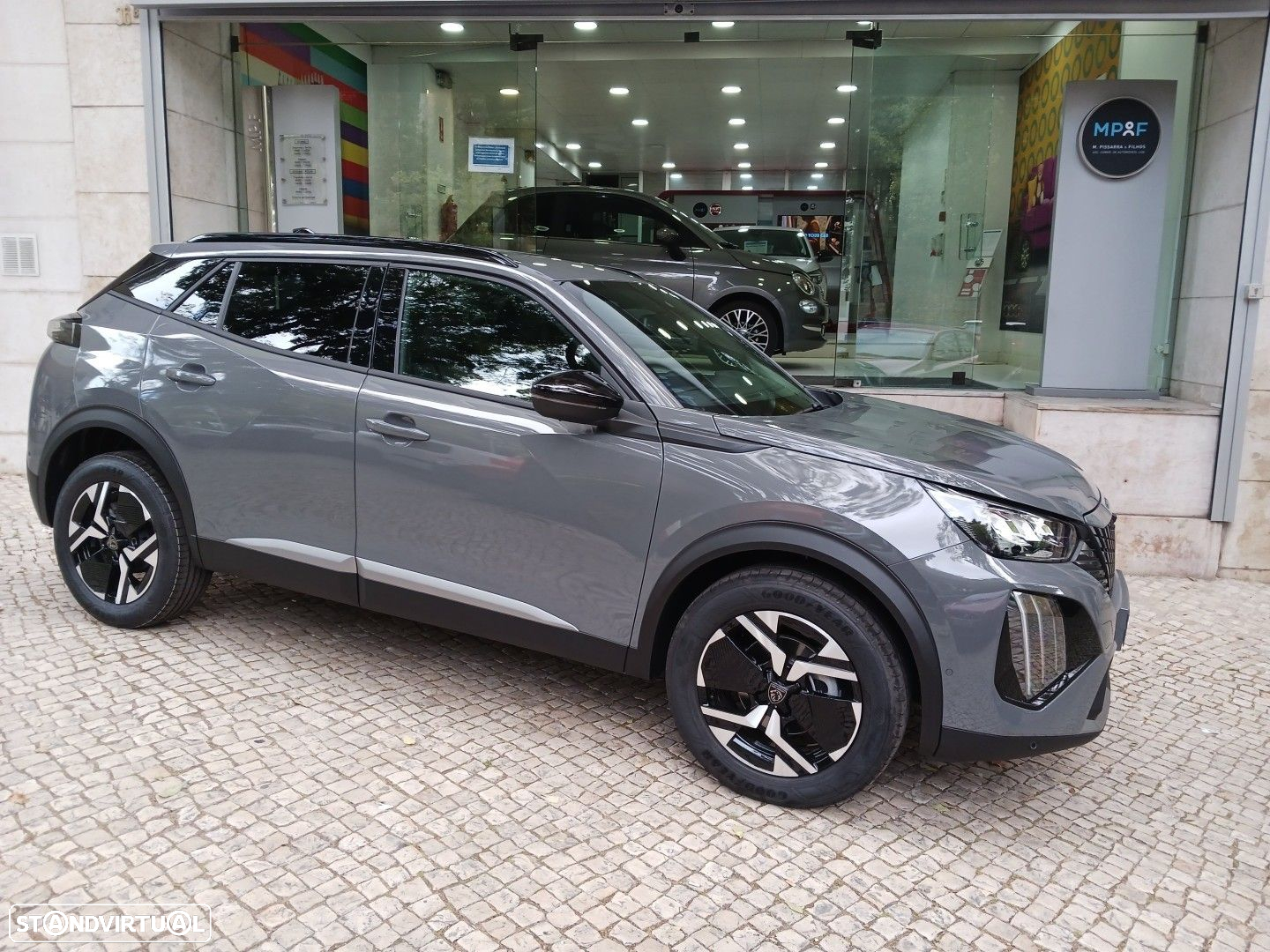 Peugeot 2008 1.2 PureTech Allure Pack - 3