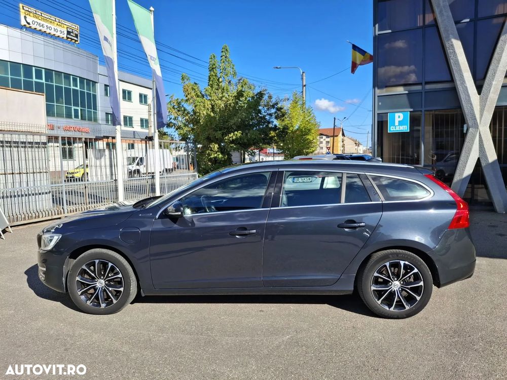 Volvo V60 D6 Plug-In-Hybrid AWD Geartronic Summum - 22