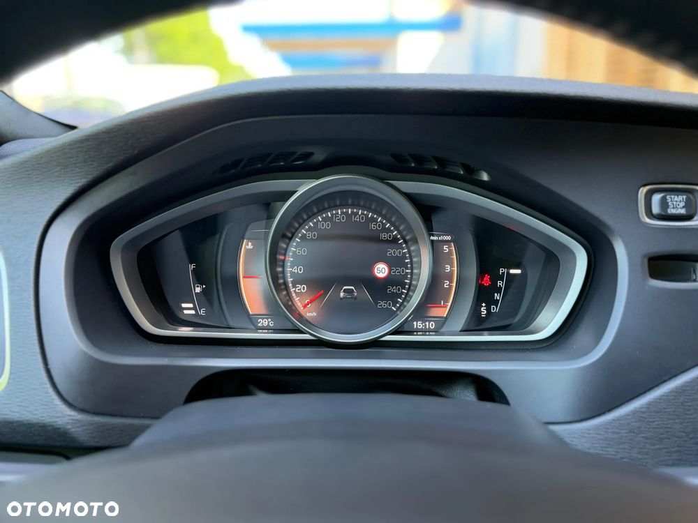 Volvo V40 Cross Country D3 Geartronic Momentum - 26