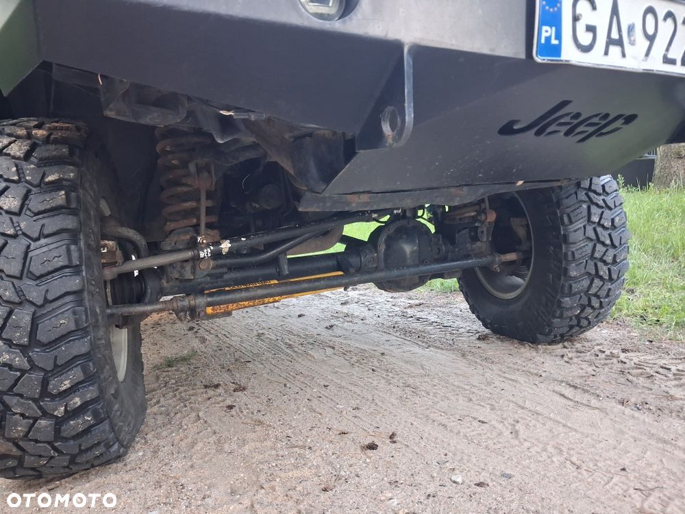 Jeep Cherokee - 7