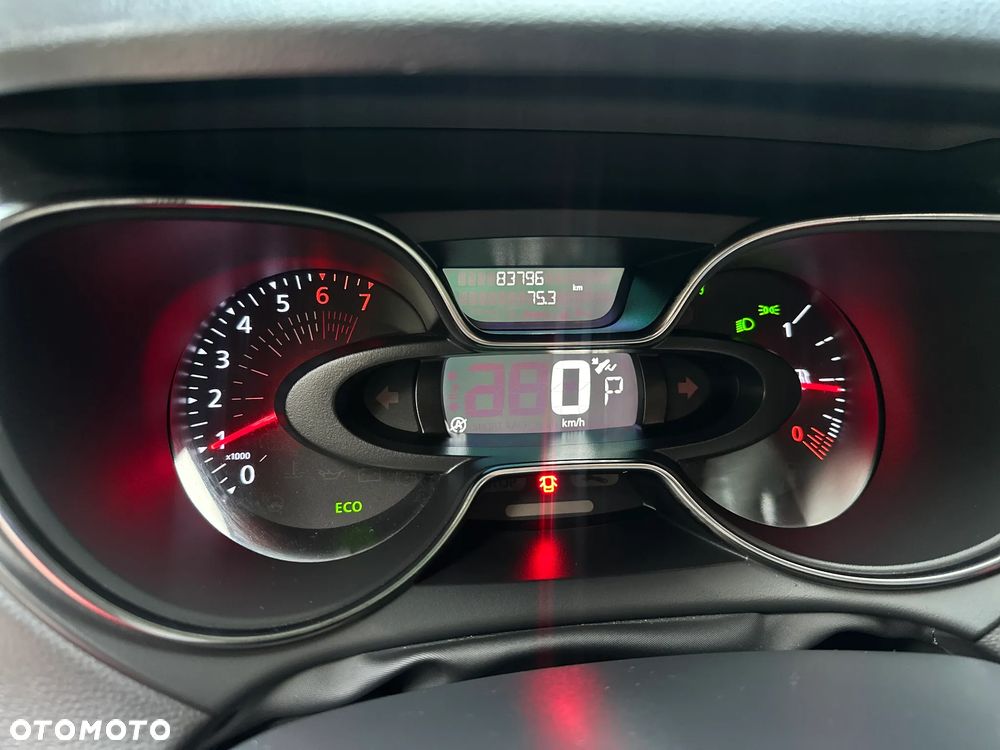 Renault Captur - 24