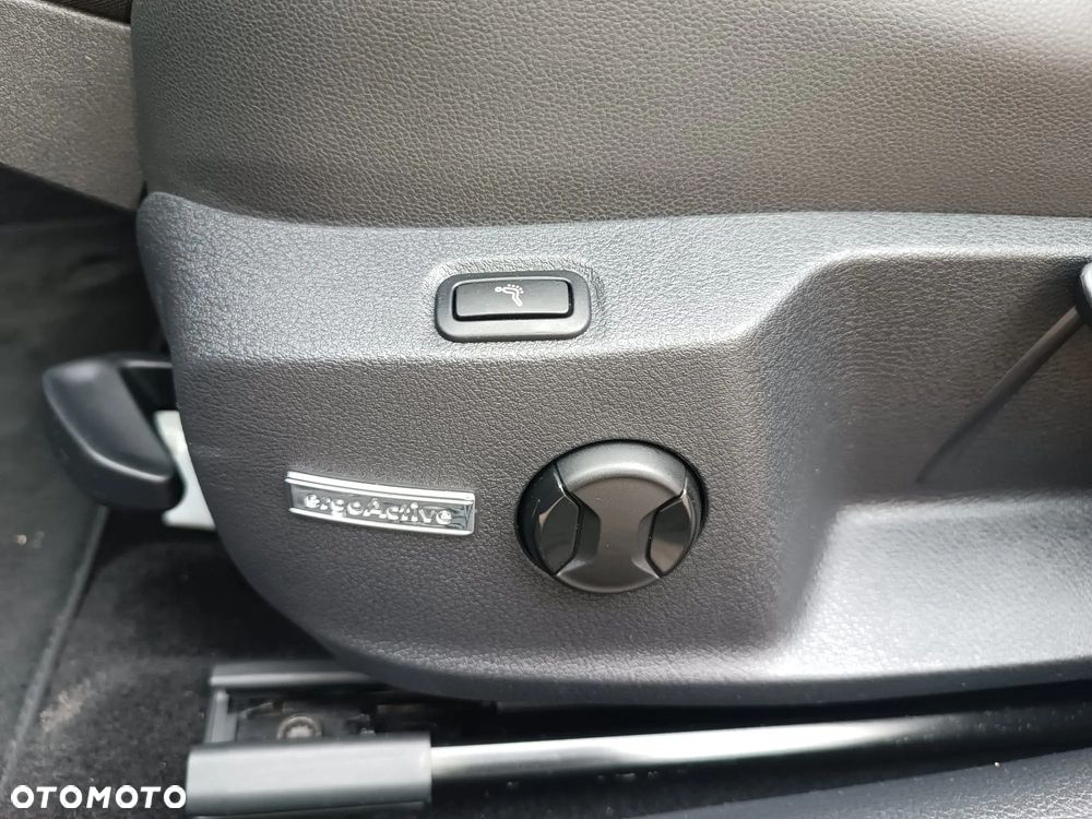 Volkswagen Golf 1.4 TSI BlueMotion Technology Cup - 24