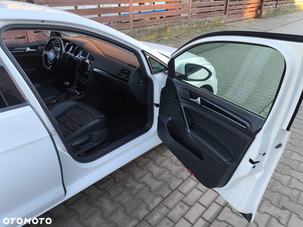 Volkswagen Golf 2.0 BlueTDI Highline - 12