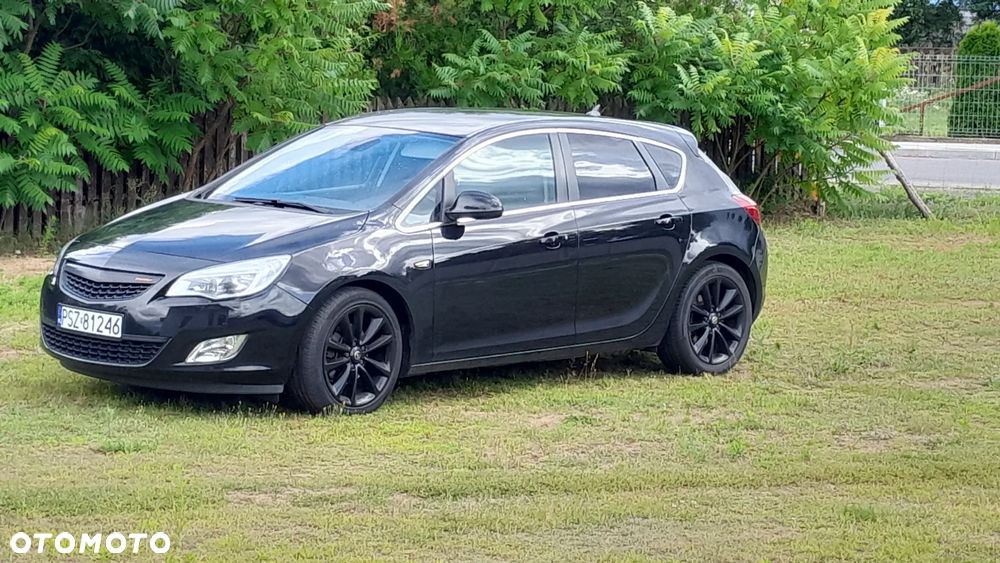 Opel Astra 1.7 CDTI DPF Cosmo - 3