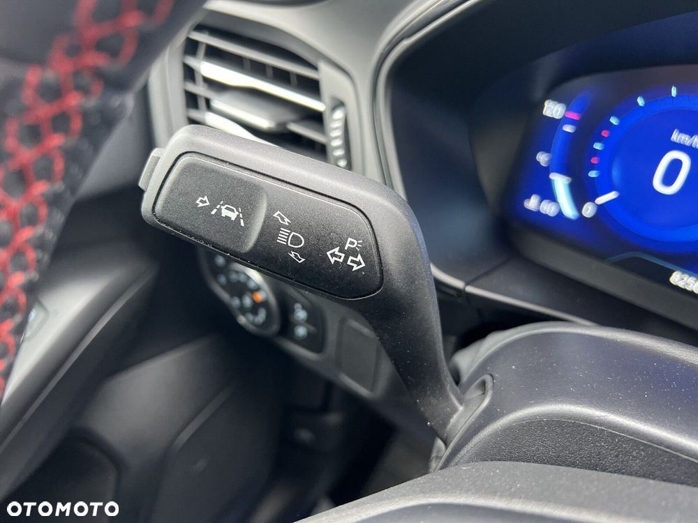 Ford Focus SW - 14