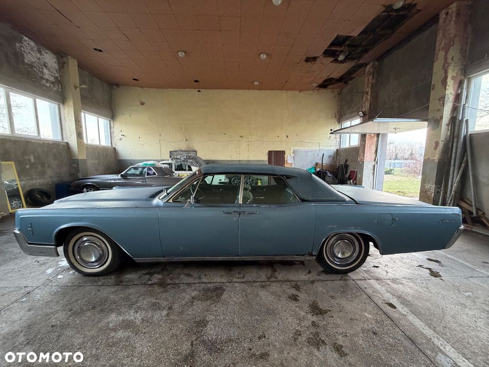 Lincoln Continental - 8