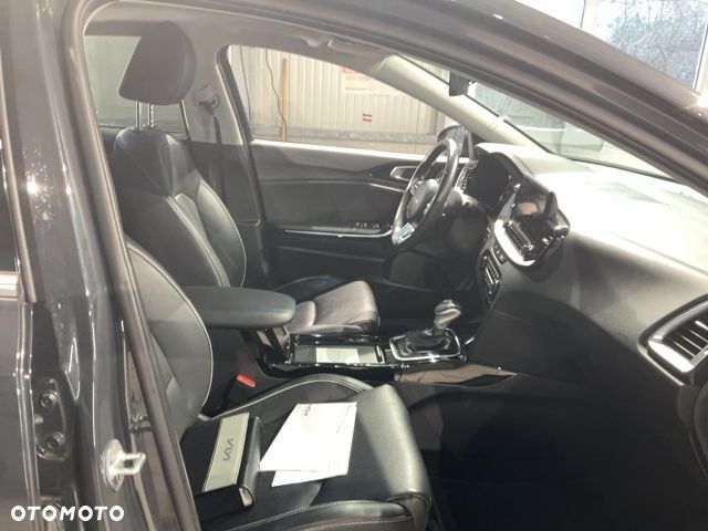Kia Xceed 2023 photo 5