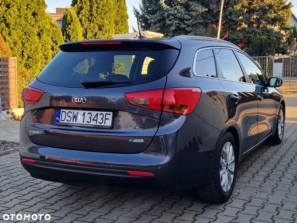 Kia Ceed Cee'd 1.6 GDI Business Line - 3
