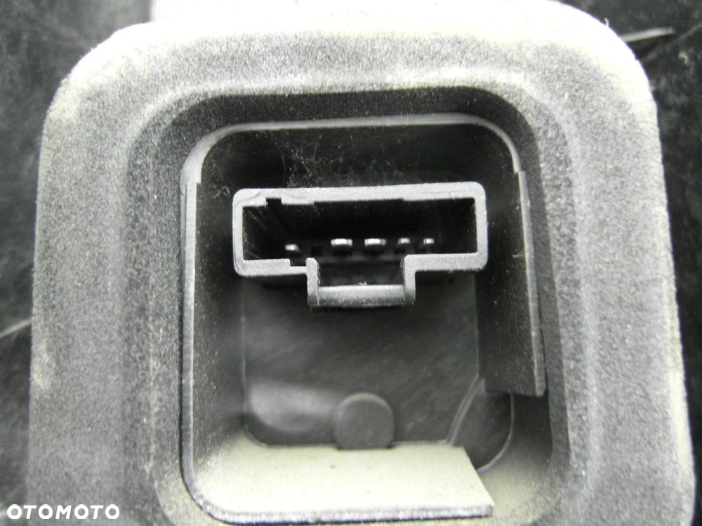 LAMPA PRAWA TYLNA DACIA LOGAN 62420912 8200864610 - 8