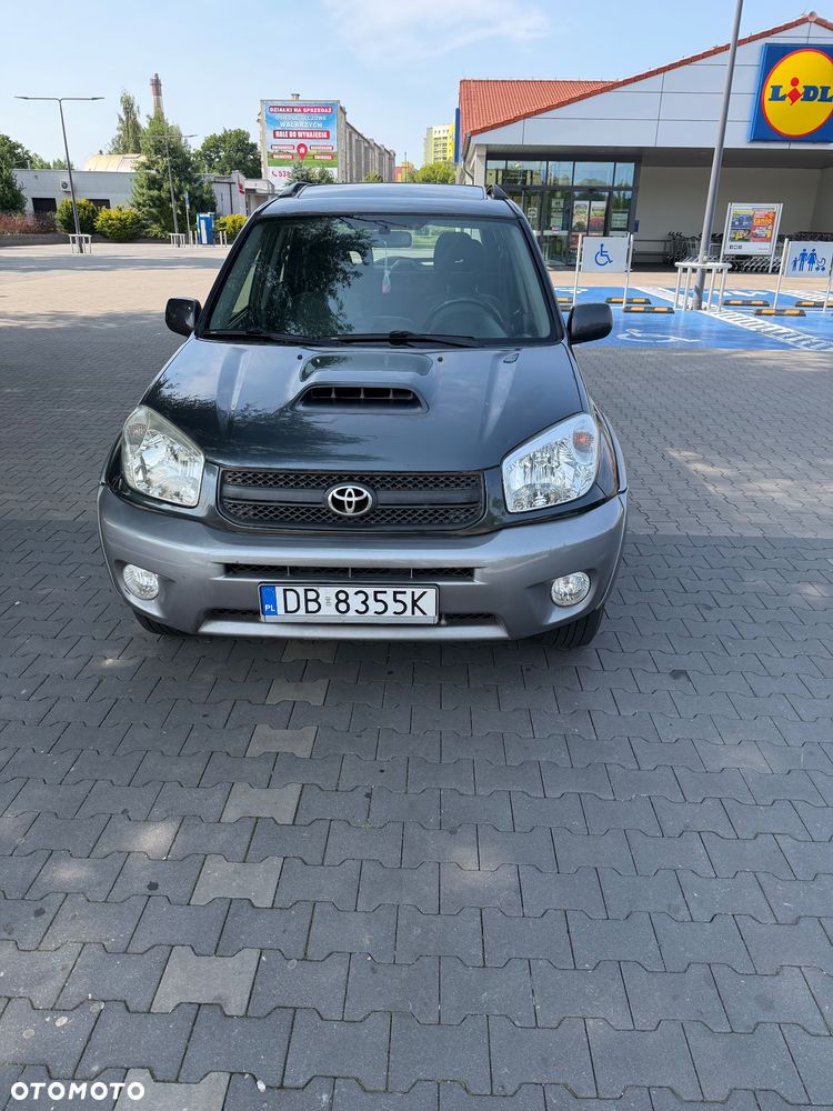 Toyota RAV4 2.0 D-4D 4x4 - 4