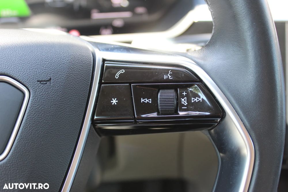 Audi Q8 Sportback e-tron 55 quattro Advanced - 19