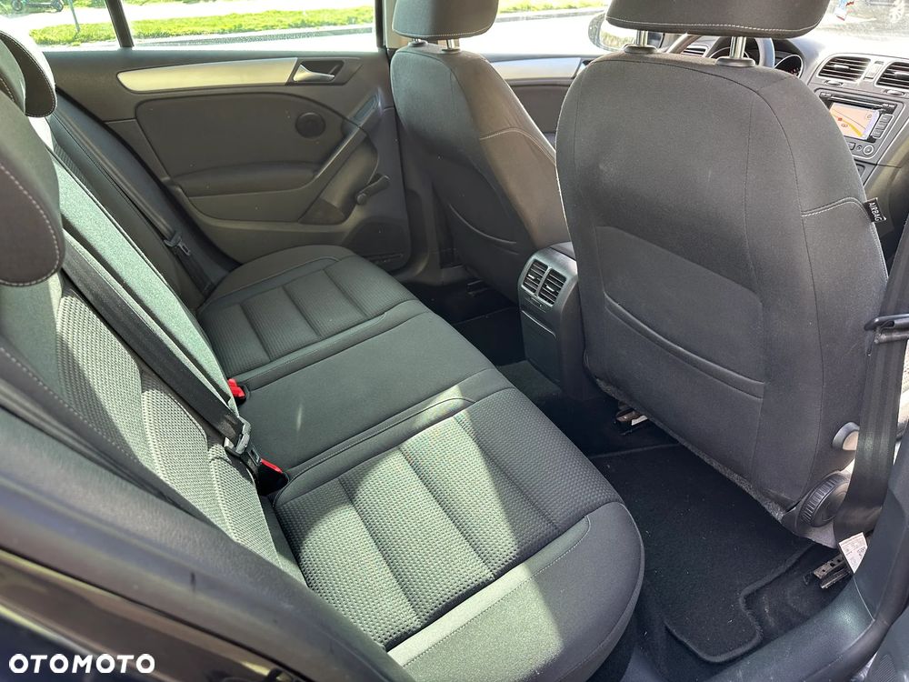 Volkswagen Golf 1.6 TDI DPF BlueMotion - 20