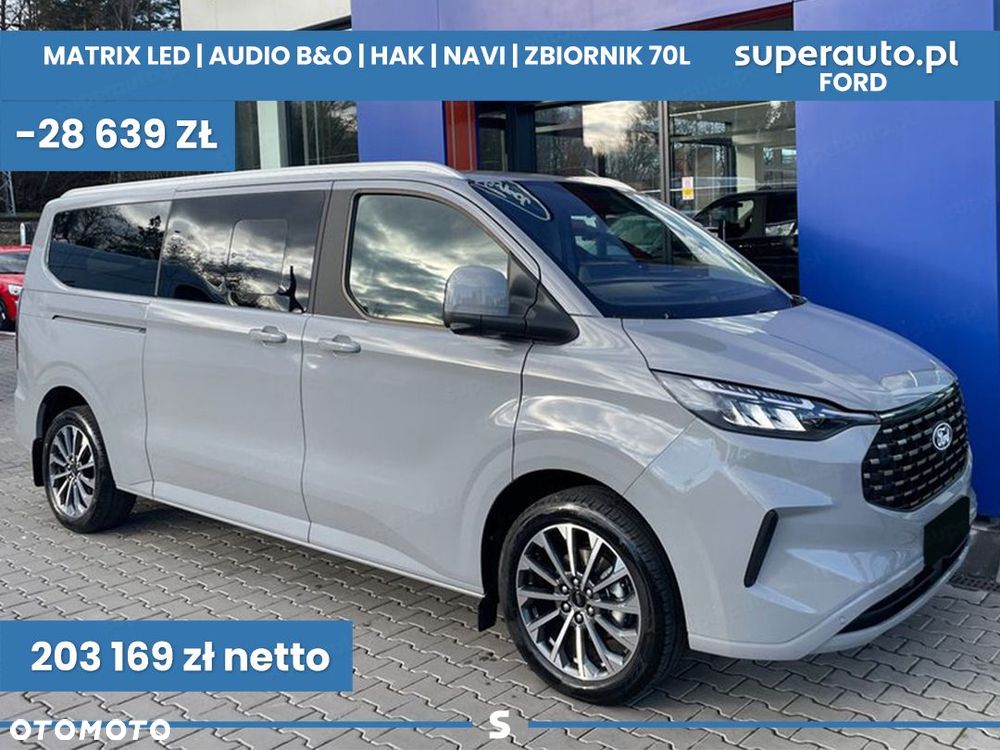 Ford Tourneo Custom - 1