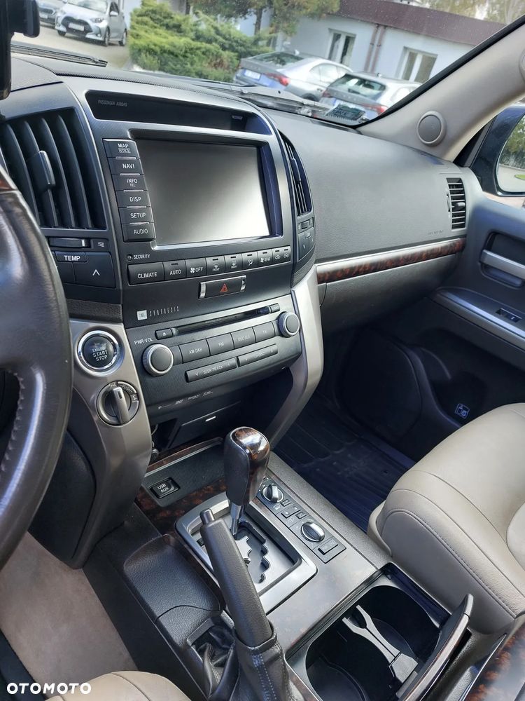 Toyota Land Cruiser LC 4.5 V8 D-4D Prestige Platinium 7os - 10