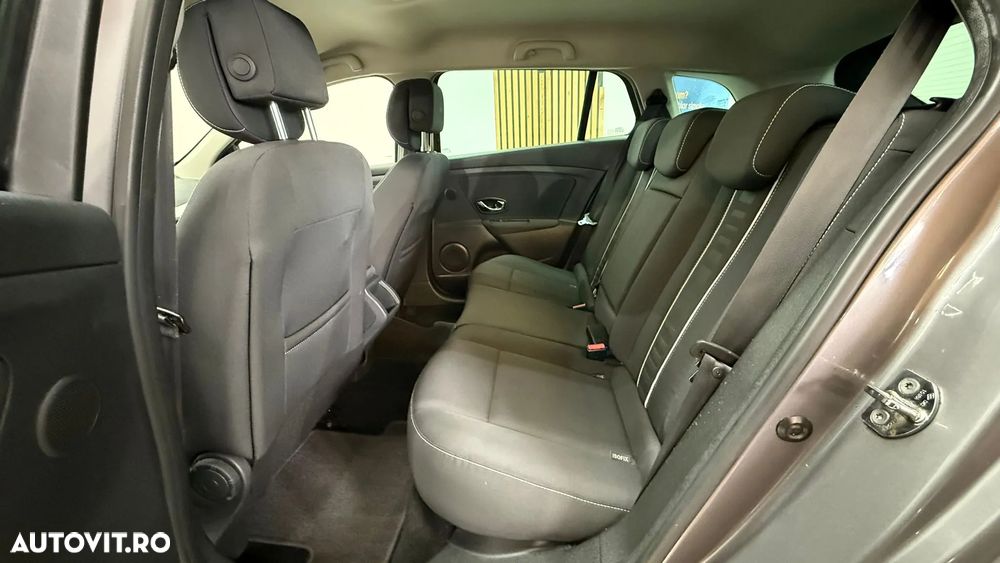 Renault Megane 1.5 dCi Expression - 9