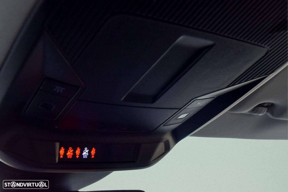 Peugeot 408 1.2 Hybrid Allure e-DCS6 - 13