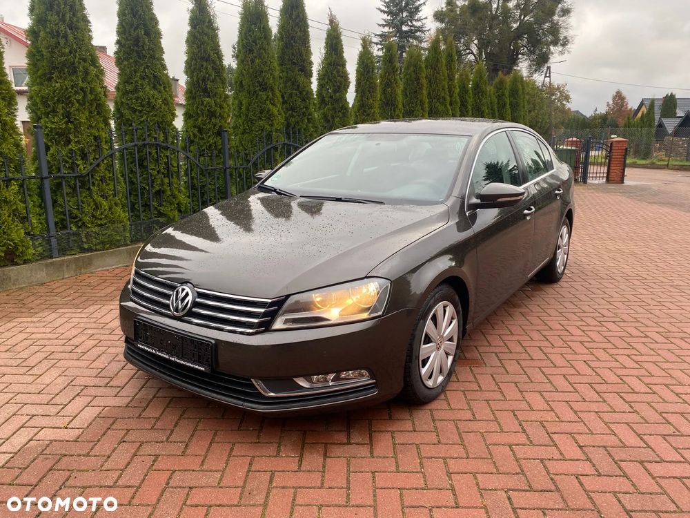 Volkswagen Passat 1.6 TDI Comfortline - 1