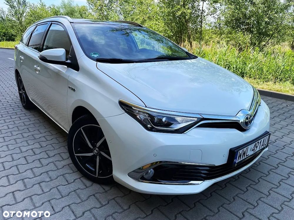 Toyota Auris 1.8 HSD Prestige NAVI - 3