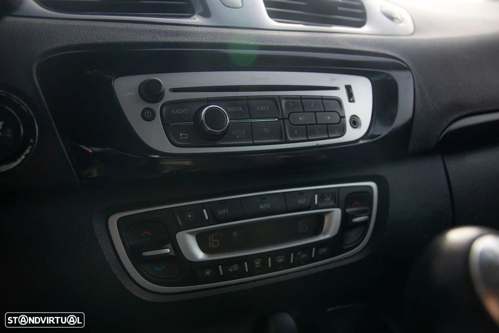 Renault Scénic 1.5 dCi Bose Edition SS - 31