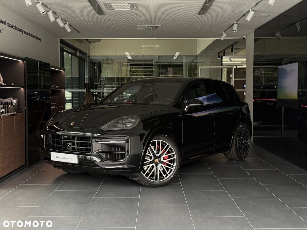 Porsche Cayenne - 4