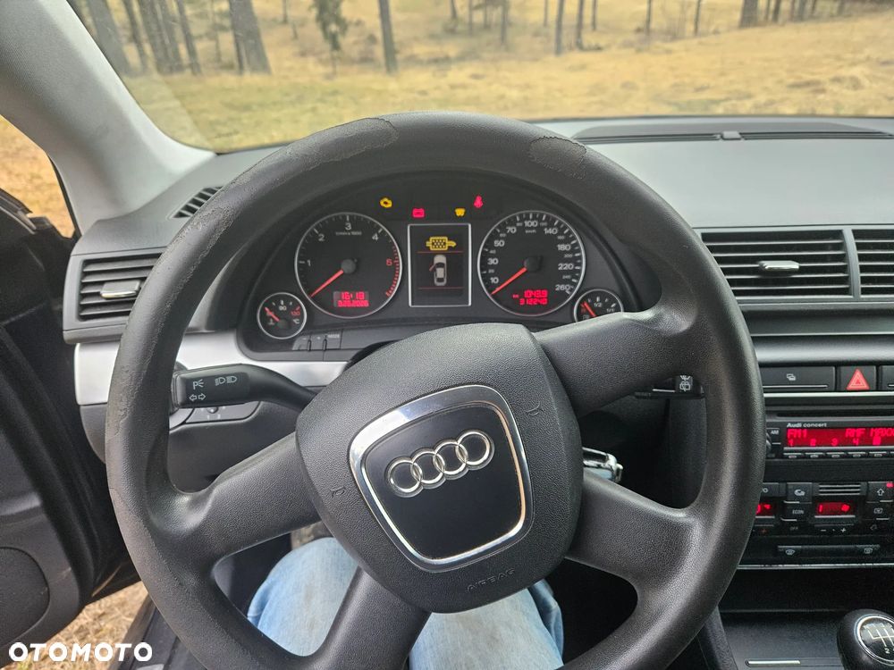 Audi A4 Avant 2.0 TDI DPF - 17
