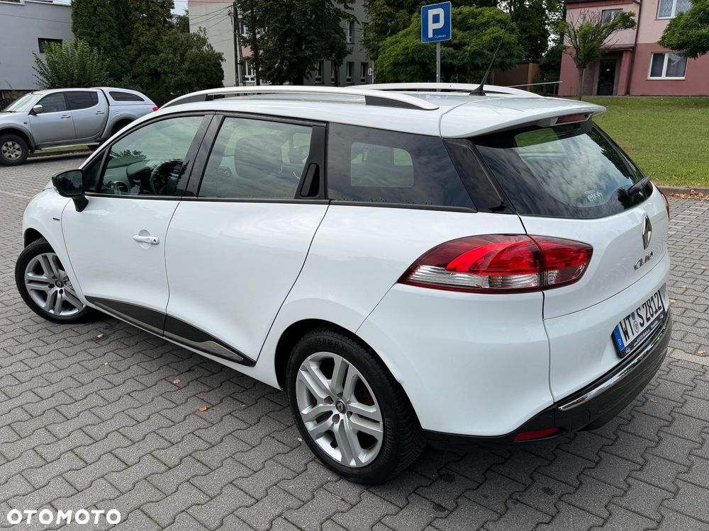 Renault Clio 1.2 16V 75 LIMITED - 12