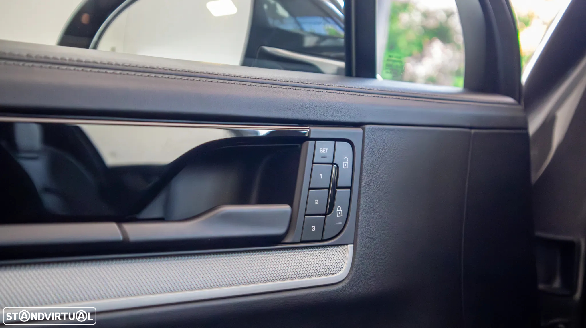 Porsche Cayenne Coupé E-Hybrid - 16