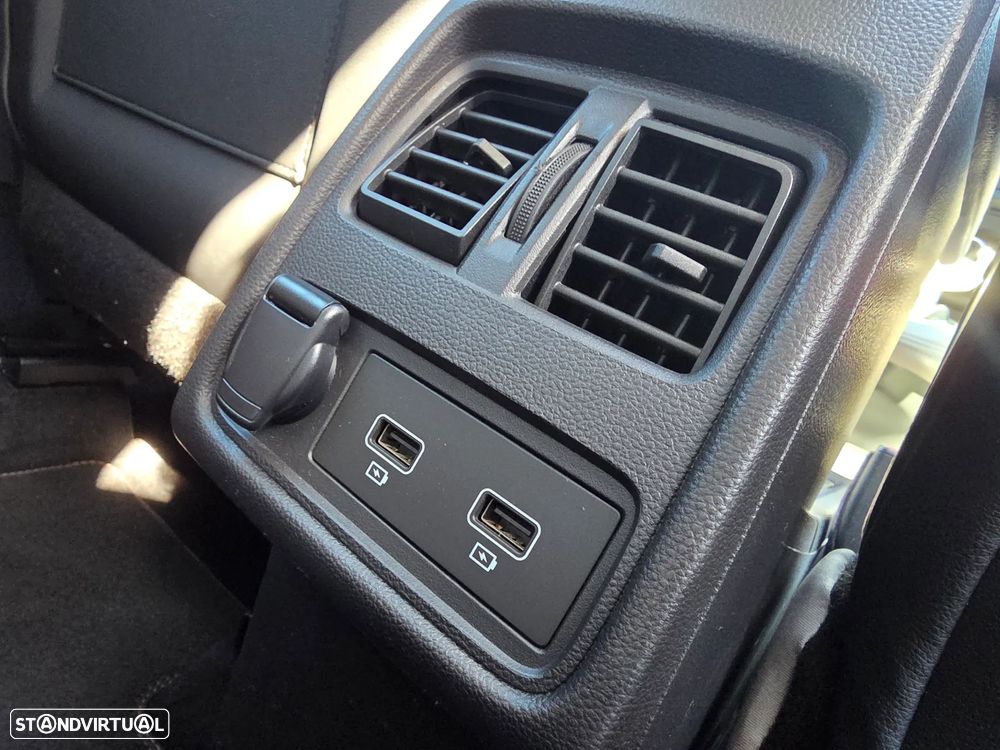 Renault Captur 1.5 dCi Initiale Paris EDC - 12